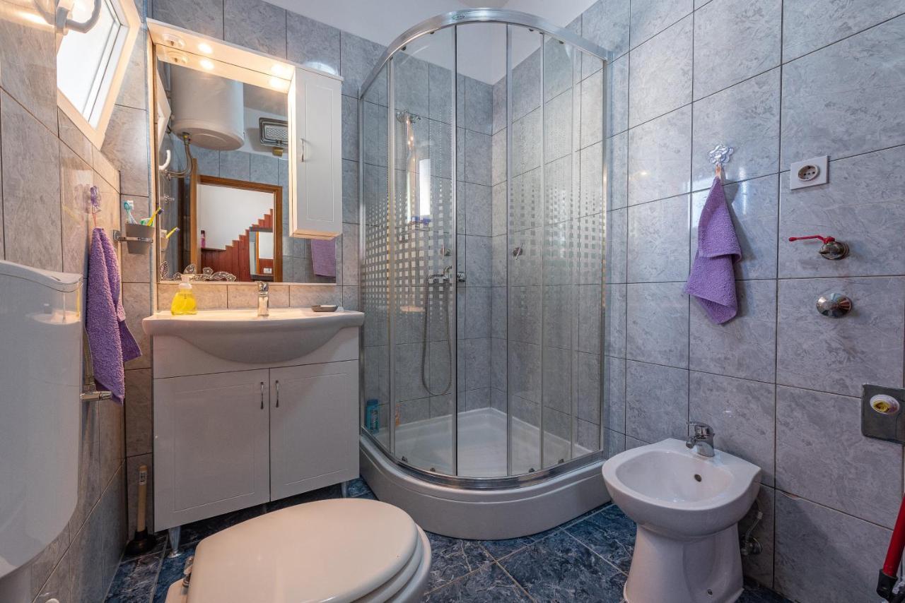Apartmani Mila 고르니 카린 외부 사진