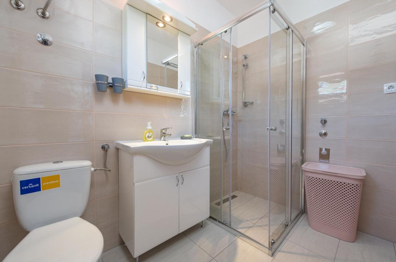 Apartmani Mila 고르니 카린 외부 사진