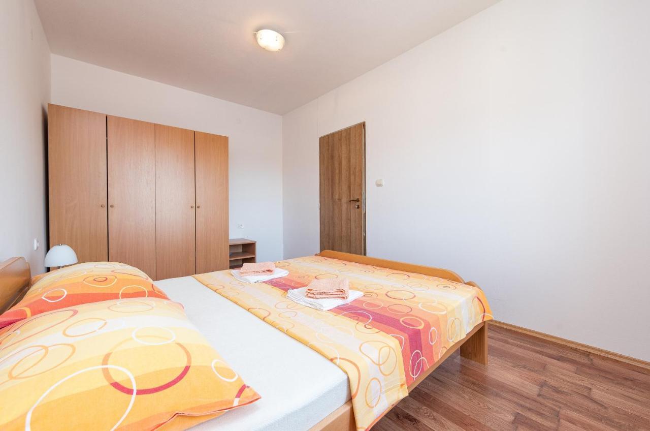 Apartmani Mila 고르니 카린 외부 사진