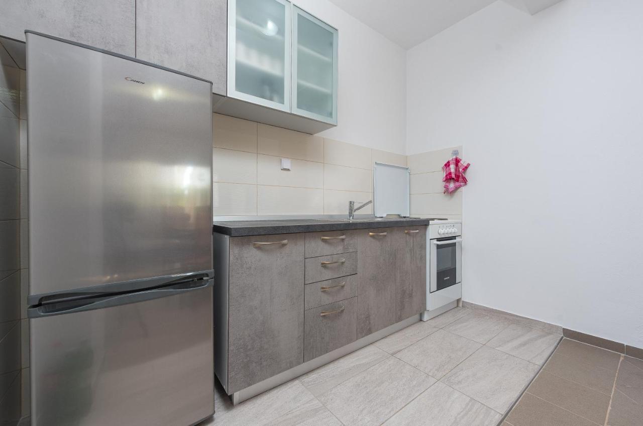 Apartmani Mila 고르니 카린 외부 사진
